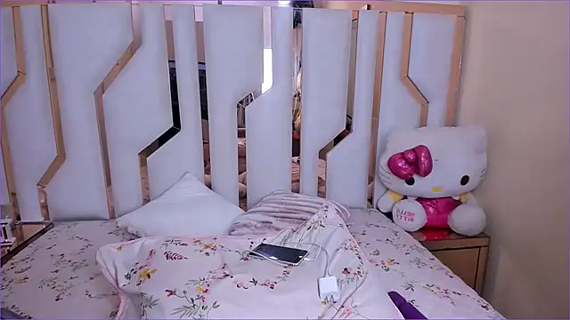 TifanyChill online show from 10/26/25, 11:16