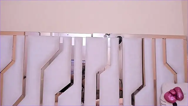 TifanyChill online show from 12/04/25, 05:56