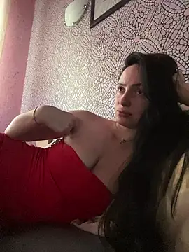 Snapshot of Kristis43 chatting on 07/07/26, 03:15 Kristis43 online show from 07/07/26, 03:15
