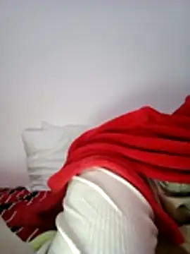 Snapshot of altinya chatting on 11/15/25, 02:32 altinya online show from 11/15/25, 02:32