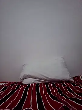 Snapshot of altinya chatting on 11/16/25, 05:28 altinya online show from 11/16/25, 05:28