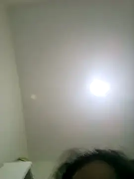 Snapshot of altinya chatting on 03/18/25, 10:58 altinya online show from 03/18/25, 10:58
