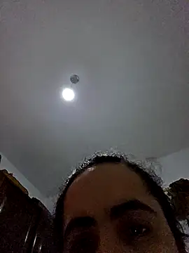 Snapshot of altinya chatting on 12/04/25, 03:33 altinya online show from 12/04/25, 03:33