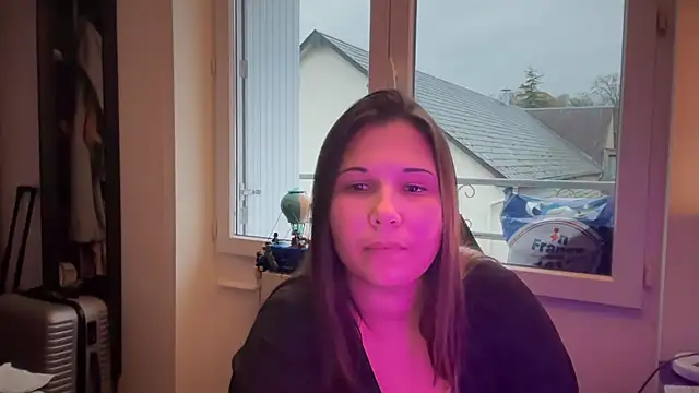 minette-sexy online show from 11/28/25, 03:56