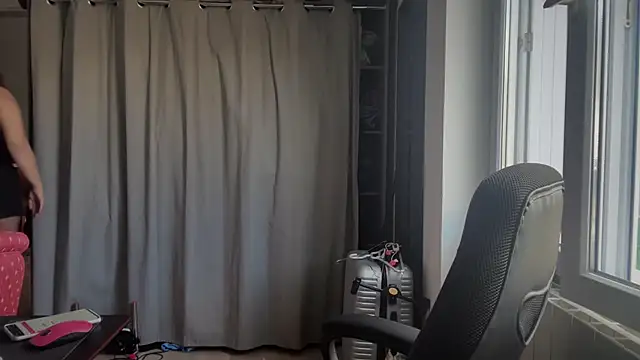 minette-sexy online show from 11/30/25, 01:01