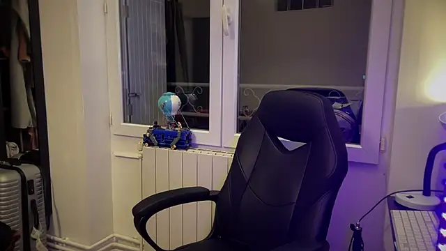 minette-sexy online show from 11/28/25, 12:00