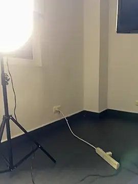 milaivanova online show from 10/08/25, 01:40