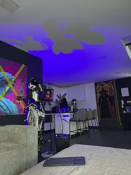 milaivanova online show from 10/21/25, 11:42