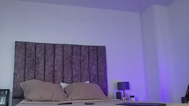 milaivanova online show from 09/20/25, 04:34