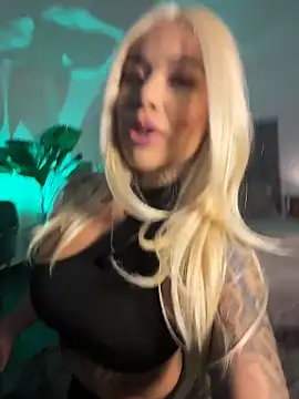 milaivanova online show from 11/22/25, 11:47