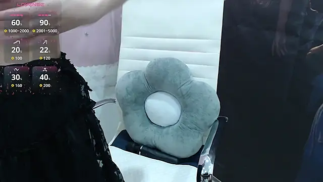 KaleAnisa online show from 09/28/25, 01:34