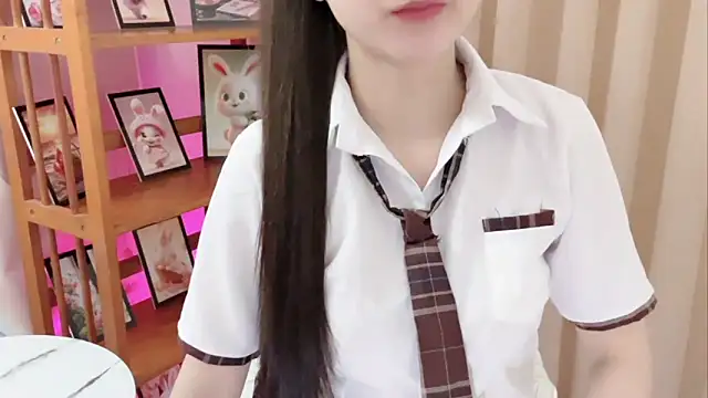 Snapshot of KaleAnisa chatting on 04/28/26, 02:27 KaleAnisa online show from 04/28/26, 02:27