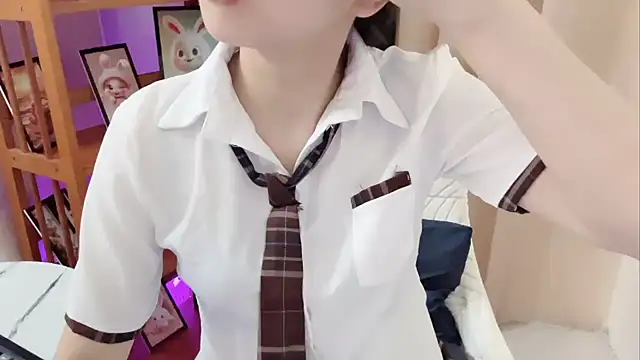 KaleAnisa online show from 04/13/26, 01:20