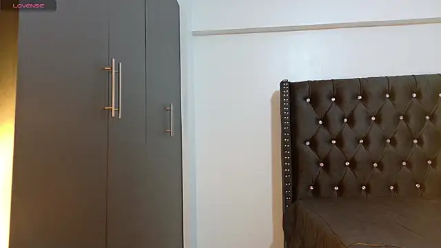 online bestie online show from 02/19/25, 07:05