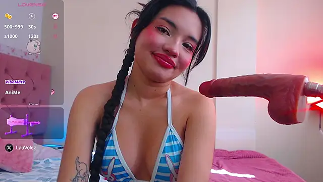 lauvelez   online show from 04/14/26, 01:27