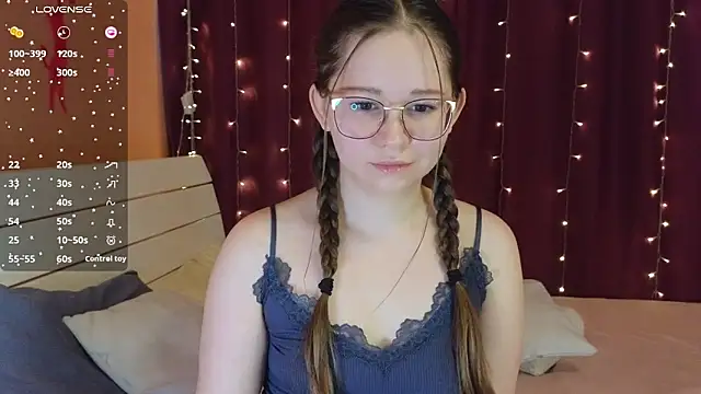 AnastasiiaFox online show from 12/20/25, 07:55