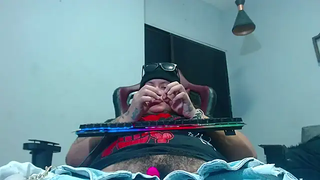 snowflake xxx online show from 11/12/25, 07:45