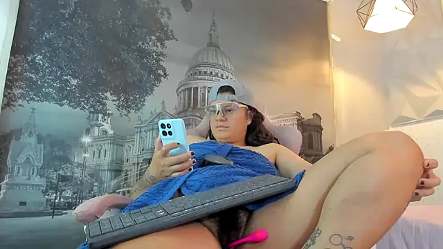 snowflake xxx online show from 10/08/25, 02:29