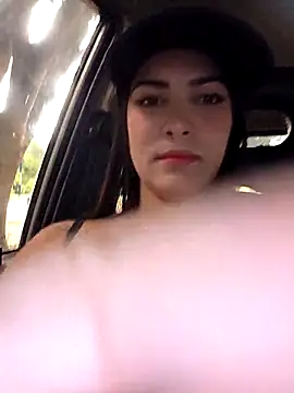 camiysebas21 online show from 10/31/25, 06:15