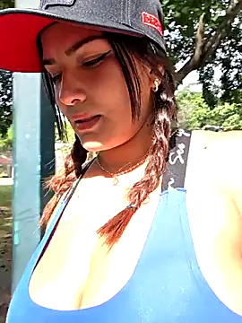 camiysebas21 online show from 11/22/25, 07:02