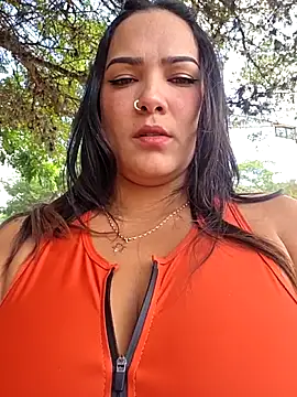 camiysebas21 online show from 04/10/26, 04:58