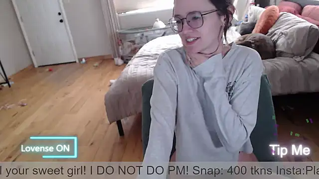 Plantbabeee online show from 04/09/26, 05:52