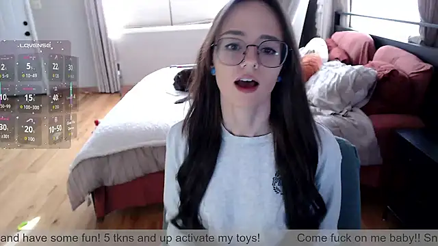 Snapshot of Plantbabeee chatting on 11/17/25, 05:39 Plantbabeee online show from 11/17/25, 05:39