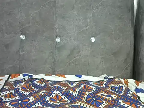 Juicytitty3 online show from 04/18/26, 10:28