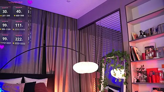 LunaNight online show from 03/10/25, 11:27
