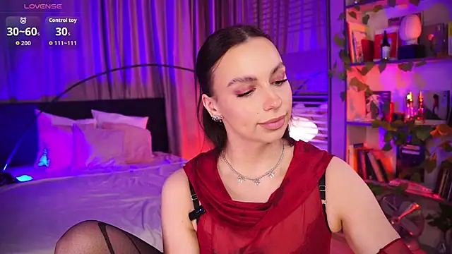 LunaNight online show from 12/20/25, 08:33