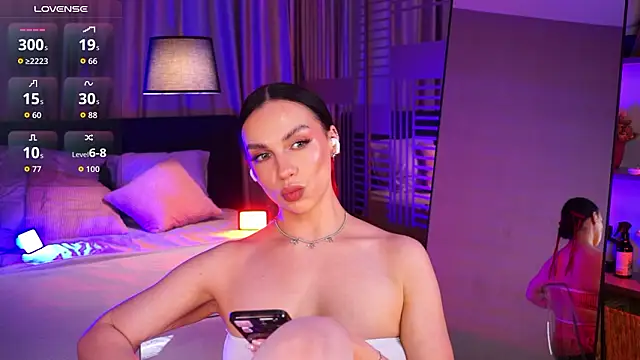 LunaNight online show from 03/17/26, 08:45