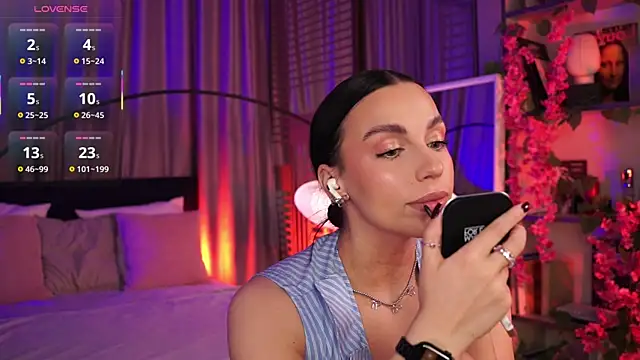 LunaNight online show from 10/26/25, 08:31