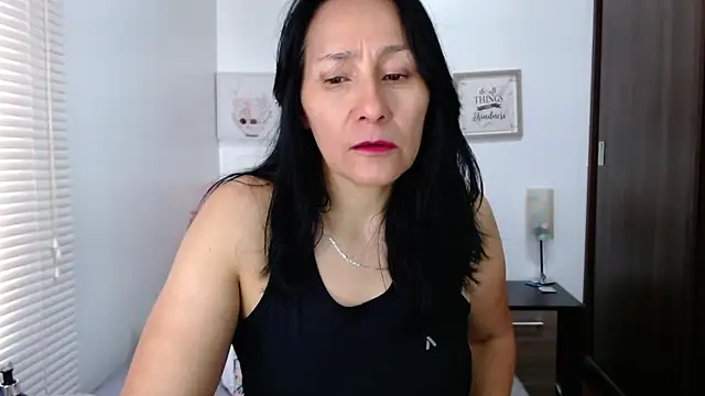 Maira B online show from 02/11/26, 03:12