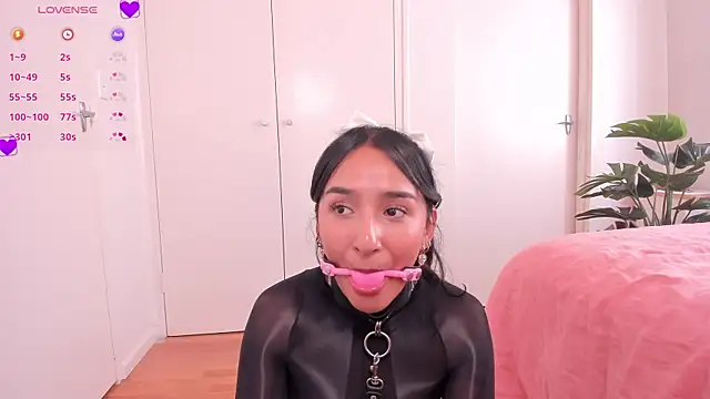 Snapshot of _sandy_s chatting on 02/05/25, 03:23 sandy s online show from 02/05/25, 03:23