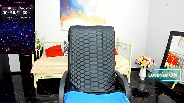 Julia Dean online show from 05/02/26, 11:04