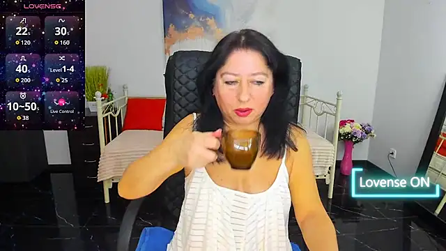 Julia Dean online show from 02/19/26, 01:30