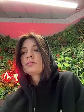 Snapshot of BabeRainbow chatting on 12/04/24, 09:56 BabeRainbow online show from 12/04/24, 09:56