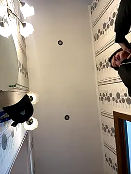 Snapshot of BabeRainbow chatting on 10/17/25, 09:01 BabeRainbow online show from 10/17/25, 09:01