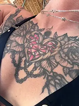 Snapshot of BabeRainbow chatting on 01/24/25, 09:06 BabeRainbow online show from 01/24/25, 09:06