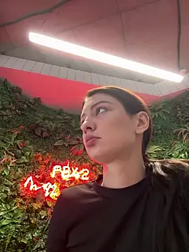 Snapshot of BabeRainbow chatting on 03/13/25, 10:36 BabeRainbow online show from 03/13/25, 10:36