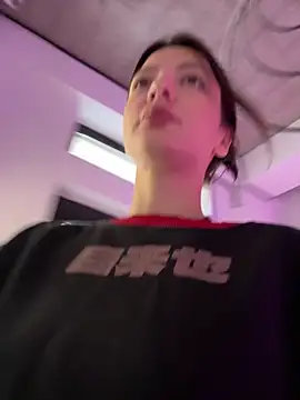 Snapshot of BabeRainbow chatting on 03/01/25, 09:29 BabeRainbow online show from 03/01/25, 09:29