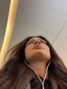 Snapshot of BabeRainbow chatting on 09/27/25, 01:50 BabeRainbow online show from 09/27/25, 01:50