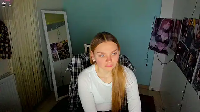 Snapshot of Molly_sweetie chatting on 03/17/25, 07:02 Molly sweetie online show from 03/17/25, 07:02