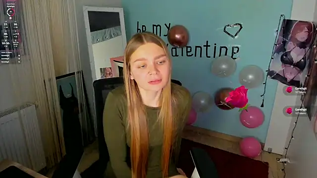 Snapshot of Molly_sweetie chatting on 02/17/25, 10:07 Molly sweetie online show from 02/17/25, 10:07