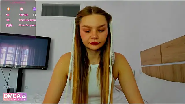 Molly sweetie online show from 04/28/26, 11:03