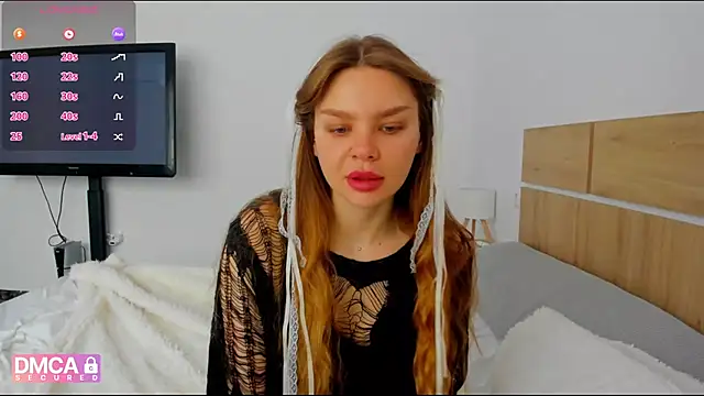 Molly sweetie online show from 04/08/26, 06:26