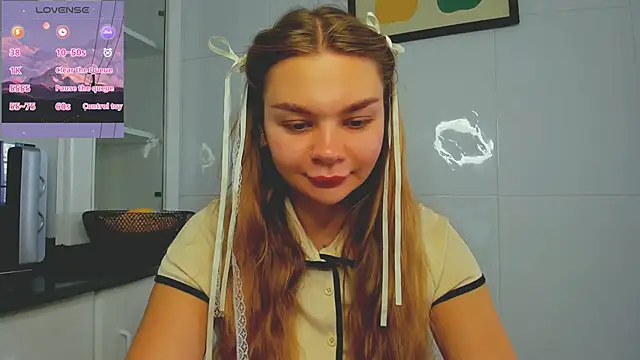 Molly sweetie online show from 06/17/26, 07:30