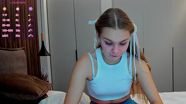 Snapshot of Molly_sweetie chatting on 11/09/25, 07:12 Molly sweetie online show from 11/09/25, 07:12