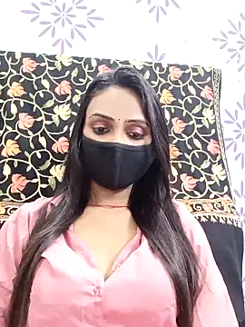 Snapshot of Yours-Bebo chatting on 03/11/25, 08:19 Yours-Bebo online show from 03/11/25, 08:19