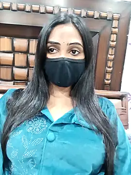 Yours-Bebo online show from 11/23/25, 07:29